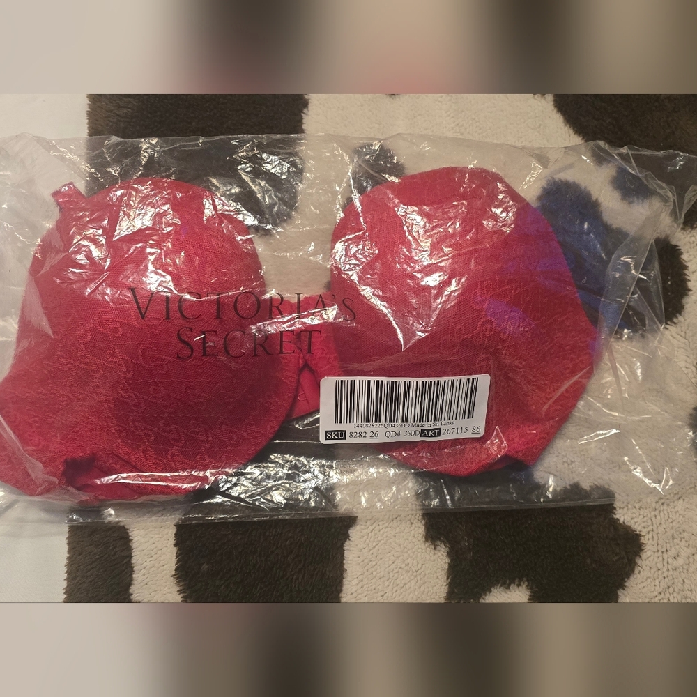 Victoria's Secret Scarlet Lace Bra